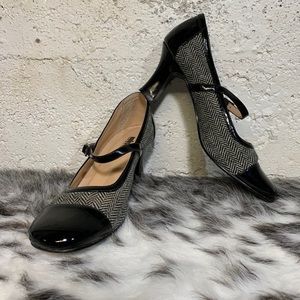Retro inspired Mary Jane heeled shoes